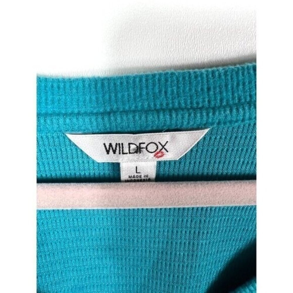 Wildfox Turquoise V‎ Neck Raglan Sleeve Thermal Top Women's Size L - Picture 7 of 8